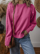 Load image into Gallery viewer, Cut-out Design Contrast Round Neck Pullover
